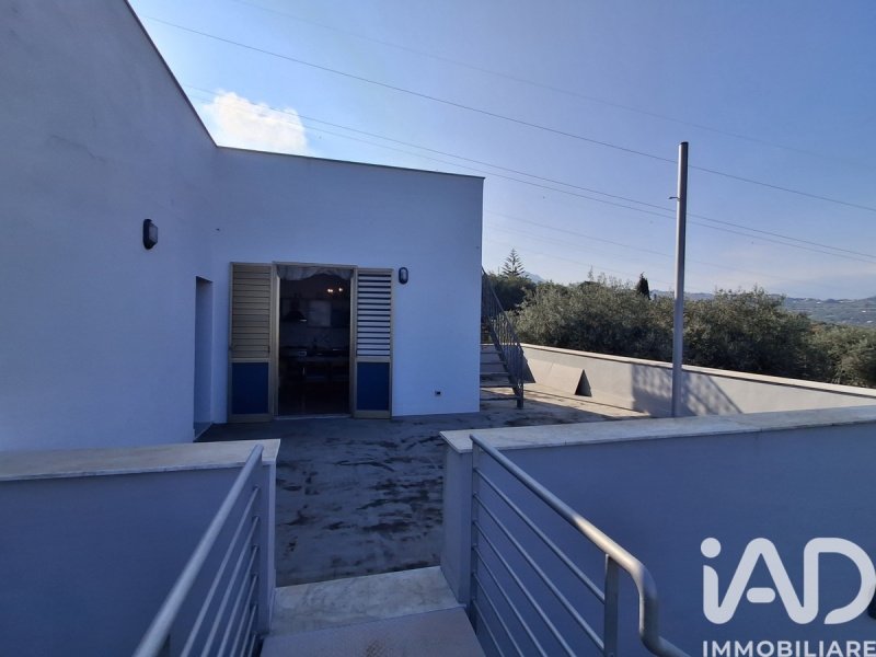 泰尔米尼-伊梅雷塞别墅