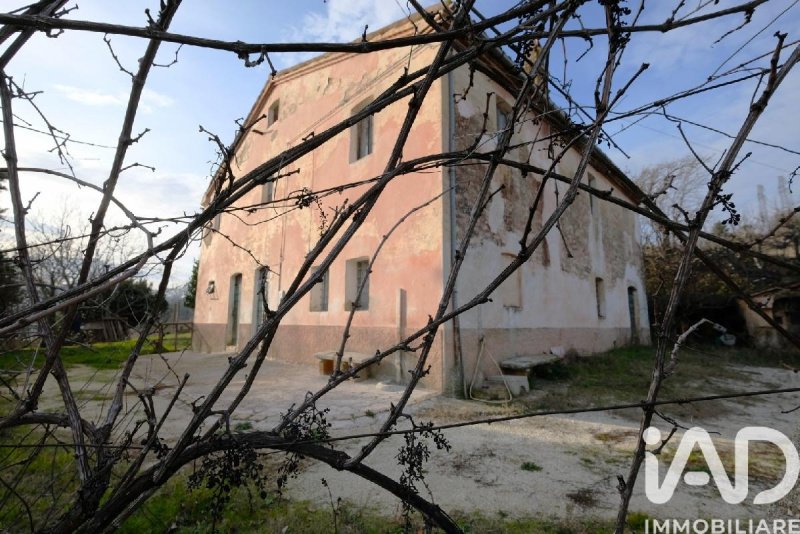 Casa de campo em Castelplanio