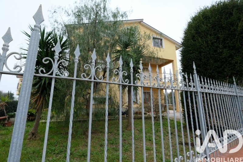 Villa à Fermo