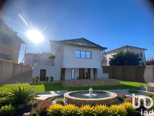 Villa in San Miniato