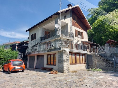 Detached house in Pinasca