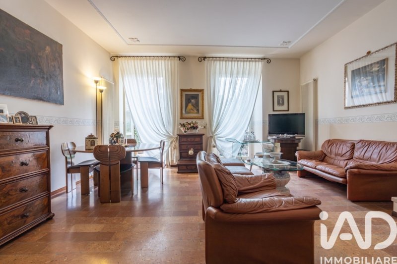 Casa independente em Urbino
