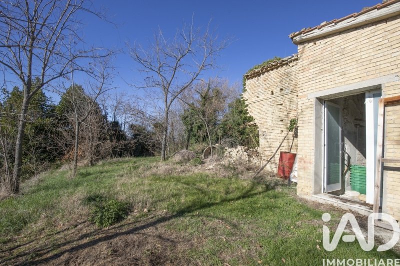 Country house in Montegiorgio