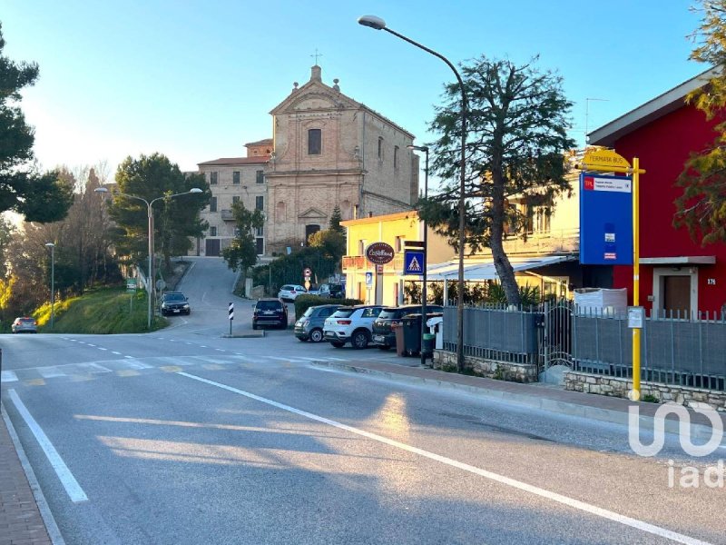 Zakelijk onroerend goed in Castelfidardo