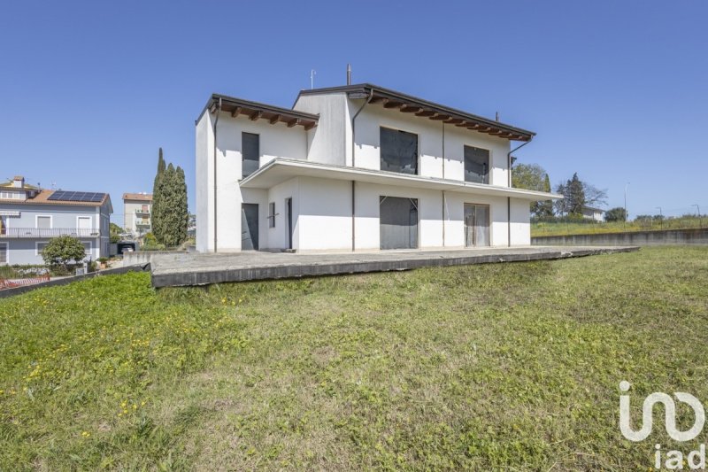 Villa in Osimo
