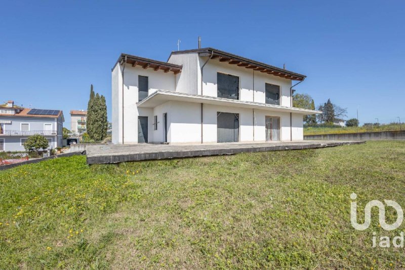 Villa in Osimo