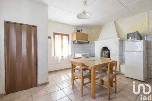 Detached house in Osimo