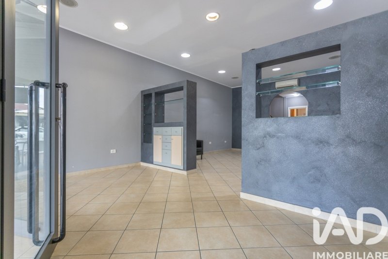 Inmueble comercial en Pésaro