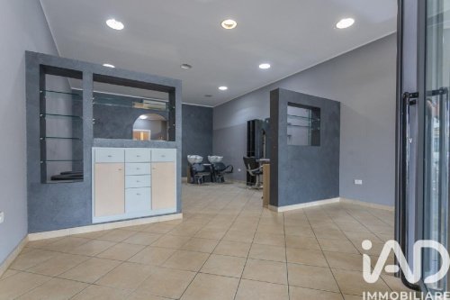 Inmueble comercial en Pésaro