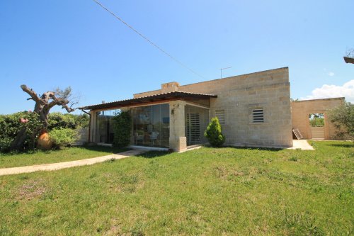 Villa in San Vito dei Normanni