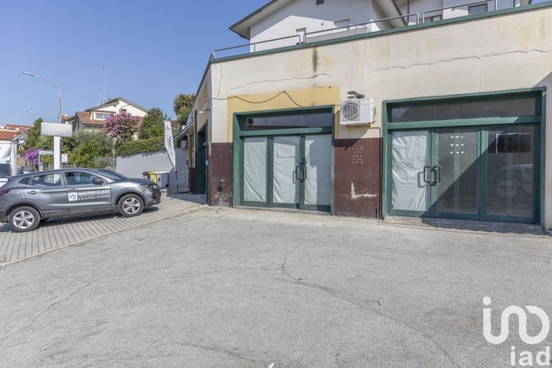 Commercial property in Castelfidardo