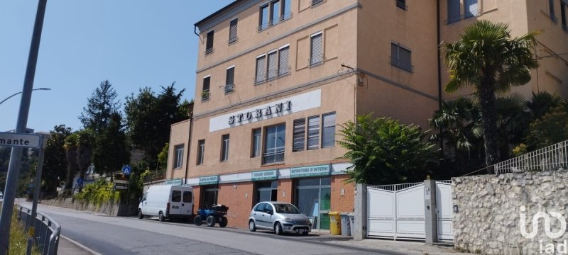 Inmueble comercial en Osimo