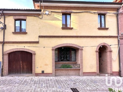 Detached house in Potenza Picena