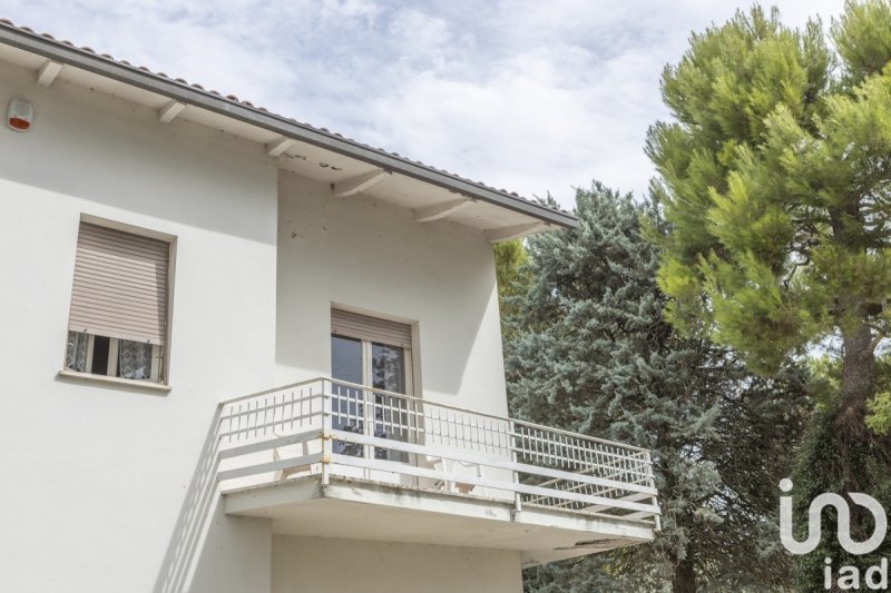 Vrijstaande woning in Osimo