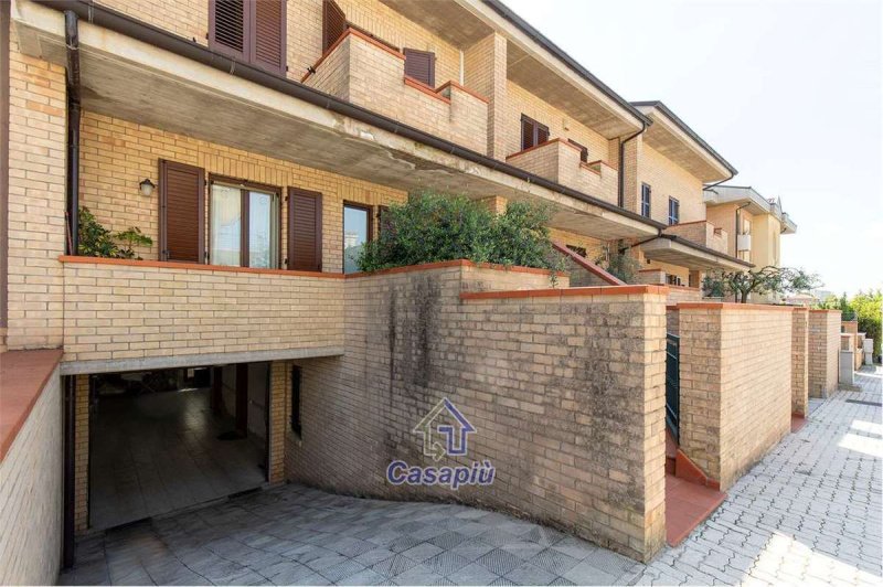 蒙特格拉纳罗公寓