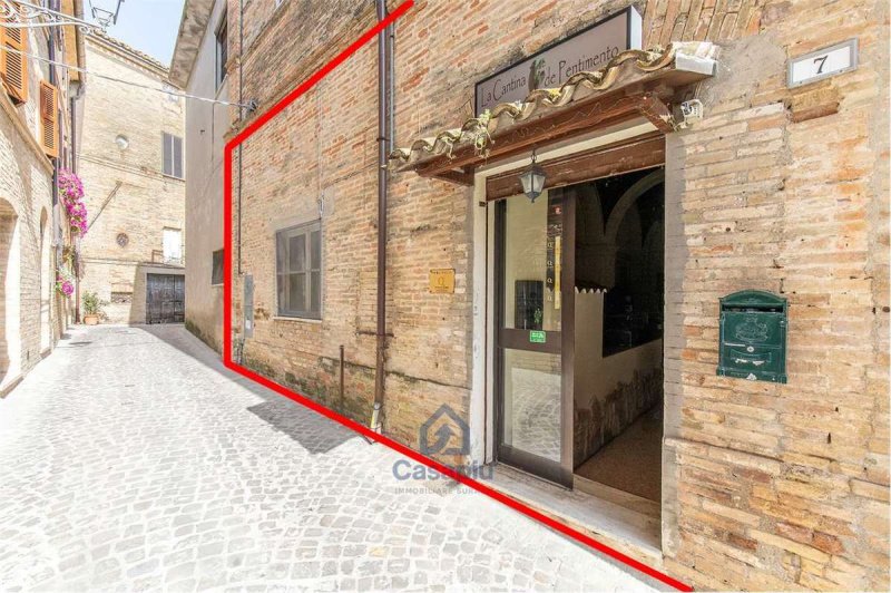 Edifício comercial em Morrovalle