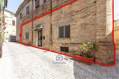 Edifício comercial em Morrovalle