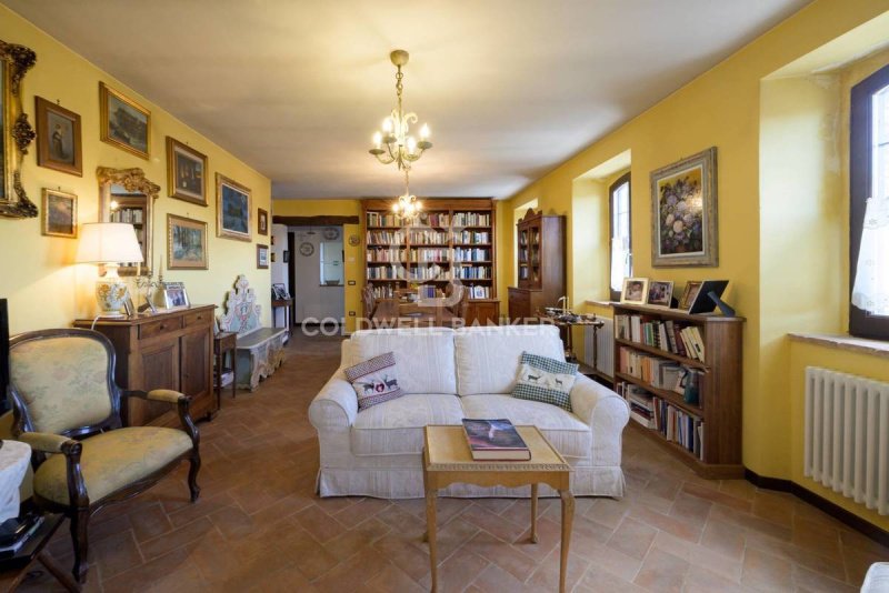 Casa de campo en Nocera Umbra