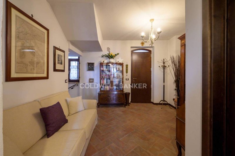 Casa di campagna a Nocera Umbra