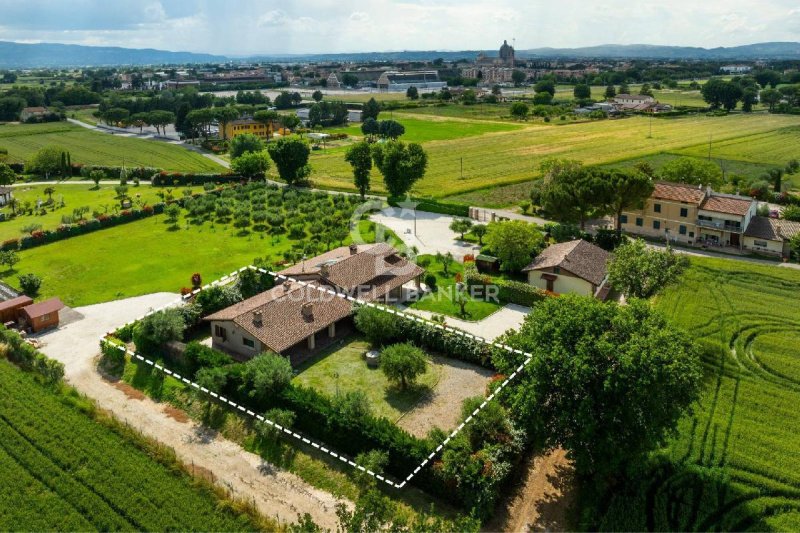 Вилла в Ассизи