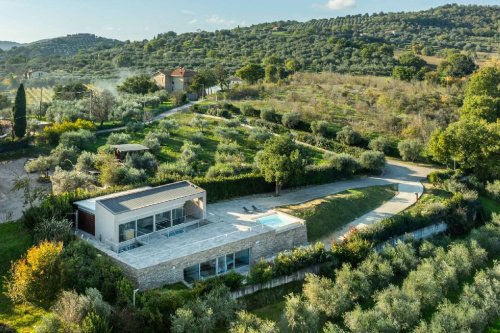 Вилла в Корчано