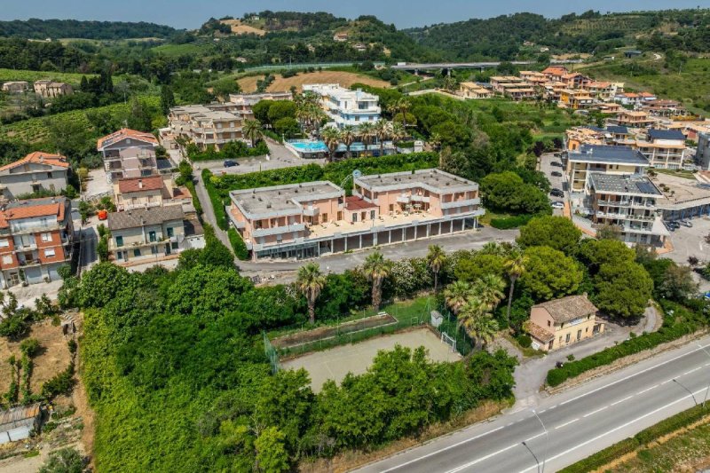 Hôtel à Massignano