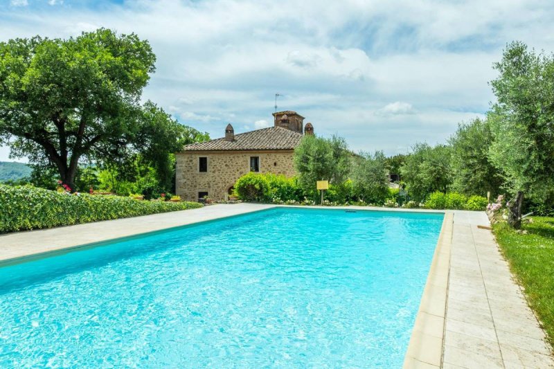 拉波拉诺泰尔梅乡间房屋