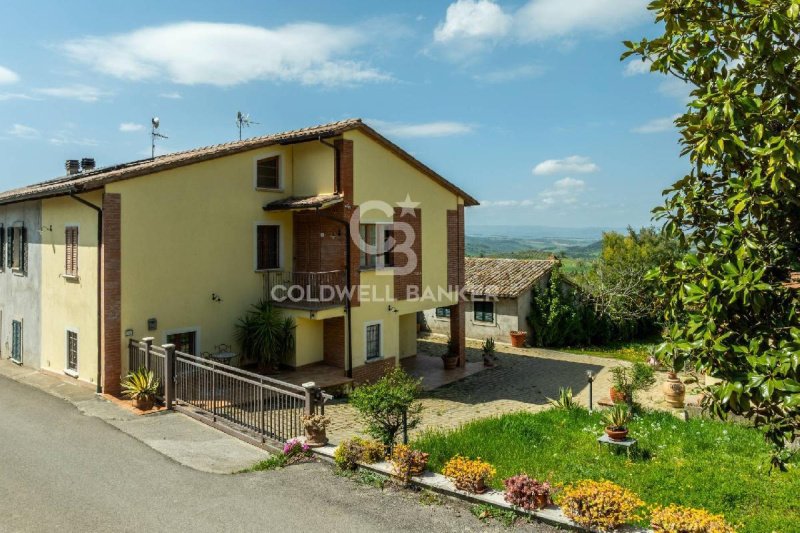 Casa geminada em Gualdo Cattaneo