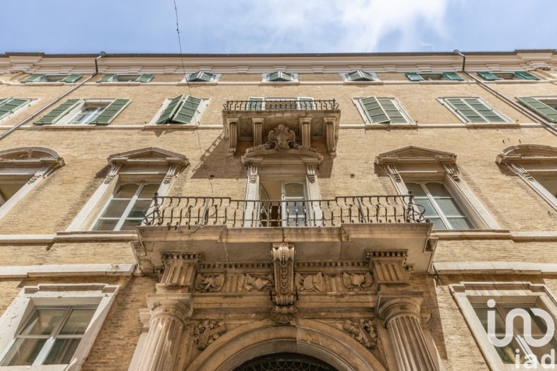 Palazzo a Ancona