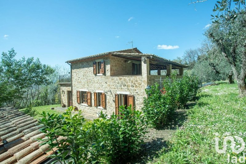 Villa in Semproniano