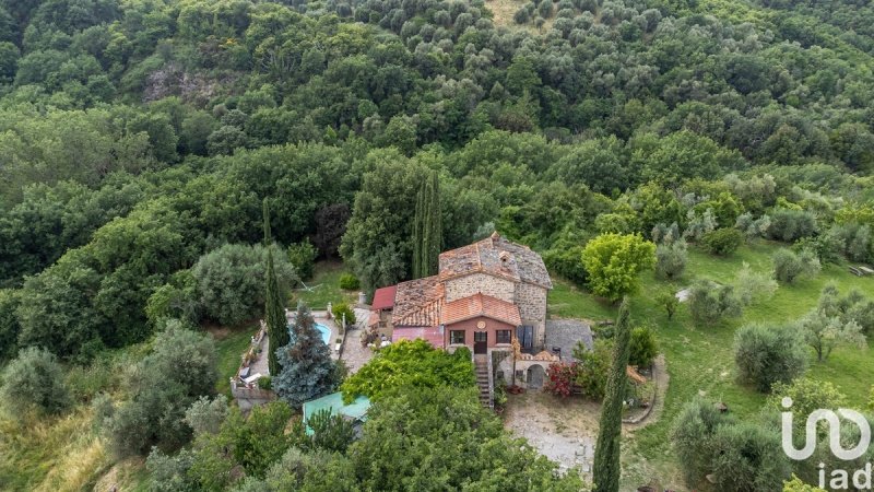 Villa a Castel del Piano