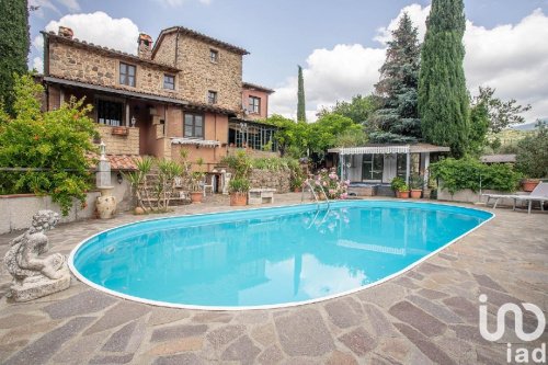 Villa a Castel del Piano