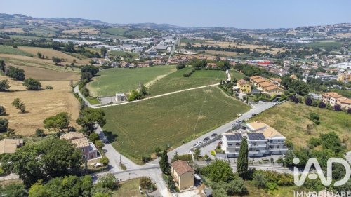 Byggtomt i Osimo