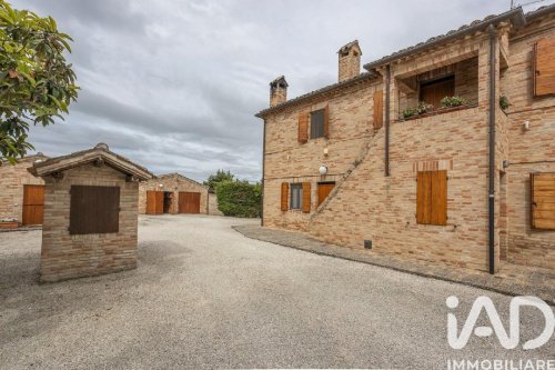 Villa a Montecassiano