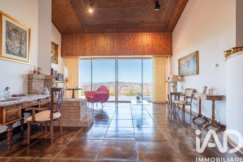 Villa i Montelupone
