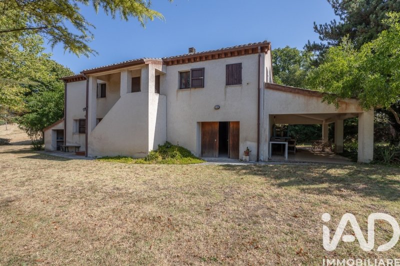 Maison de campagne à Osimo