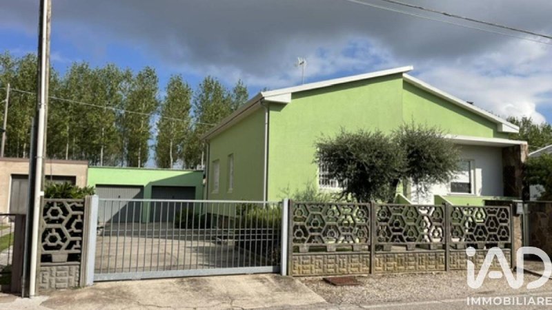 Moradia em Cerea