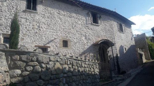Klein huisje op het platteland in Spoleto