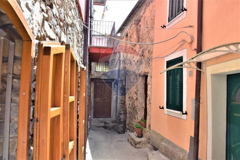 Casa semi indipendente a Borghetto di Vara