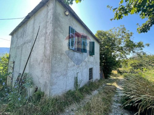 House in Varese Ligure