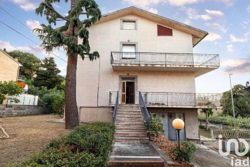 Apartamento em Osimo