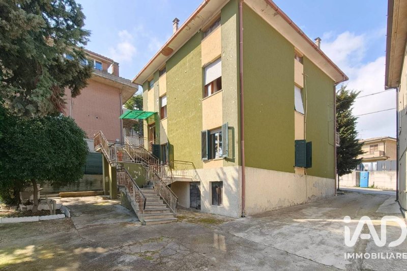 Casa geminada em Sant'Elpidio a Mare