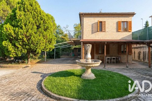 Villa in Mogliano