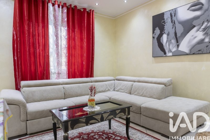 圣埃尔皮迪奥港公寓