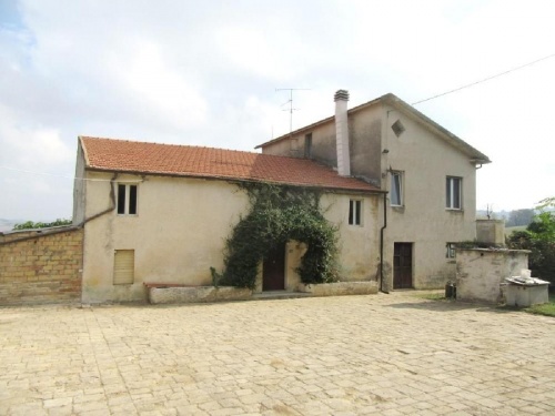 Country house in Servigliano