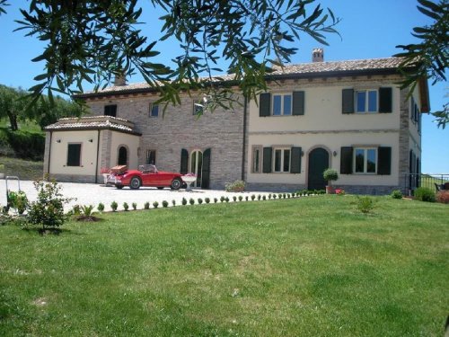 Landhaus in Fermo