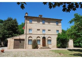 Klein huisje op het platteland in Mogliano