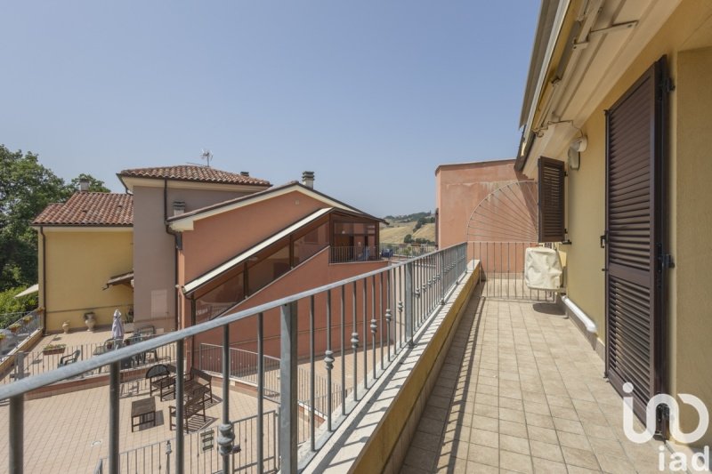 科里纳尔多公寓