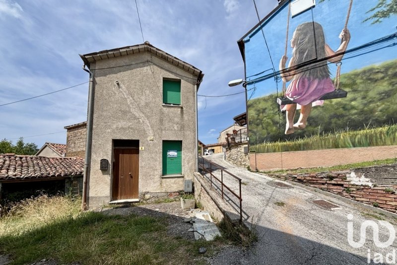 Casa indipendente a Fabriano