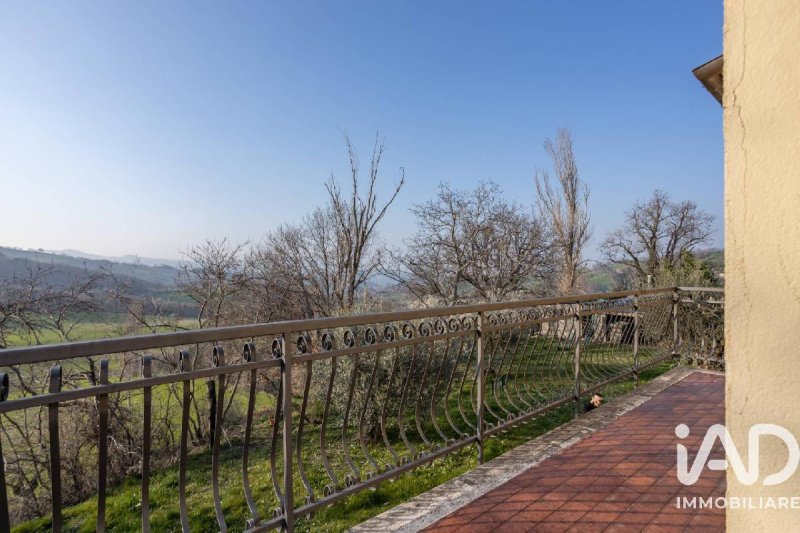 Villa a Pergola
